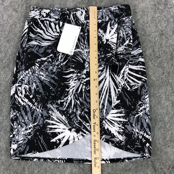 NEW Fabletics Womens Coverup Skirt Small 4/6 Black White Tropical Wrap-Front - Picture 9 of 10